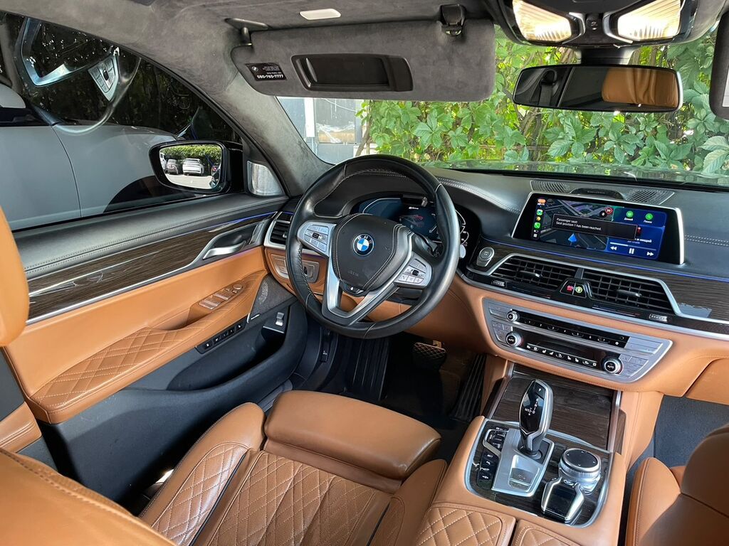 BMW 7 series: 2022 г., 3 л, Автомат, Гибрид, Седан: фото 2