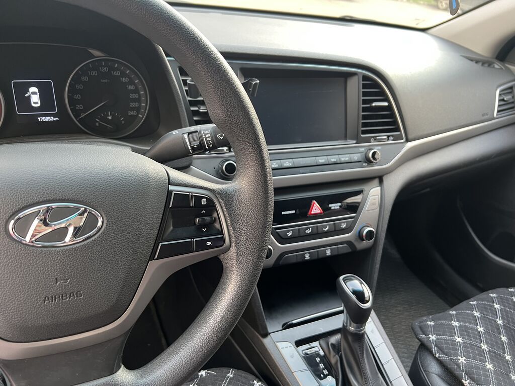 Hyundai Avante: 2018 г., 1.6 л, Автомат, Бензин, Седан: фото 6