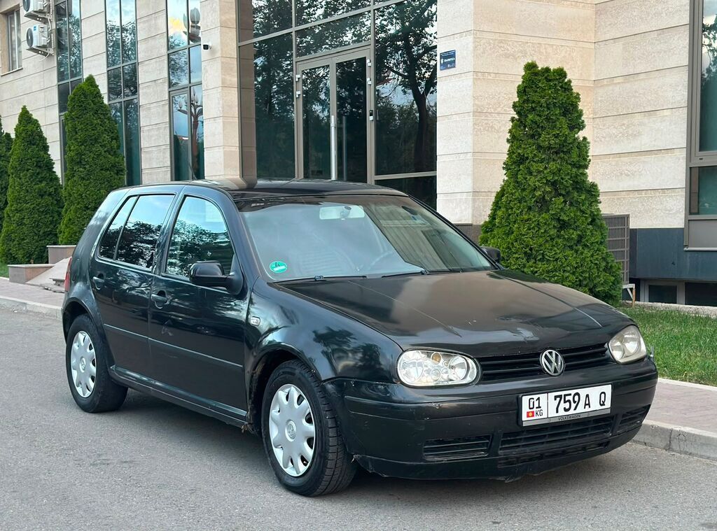 Volkswagen Golf: 2002 г., 1.4 л, Механика, Бензин, Хэтчбэк: фото 2