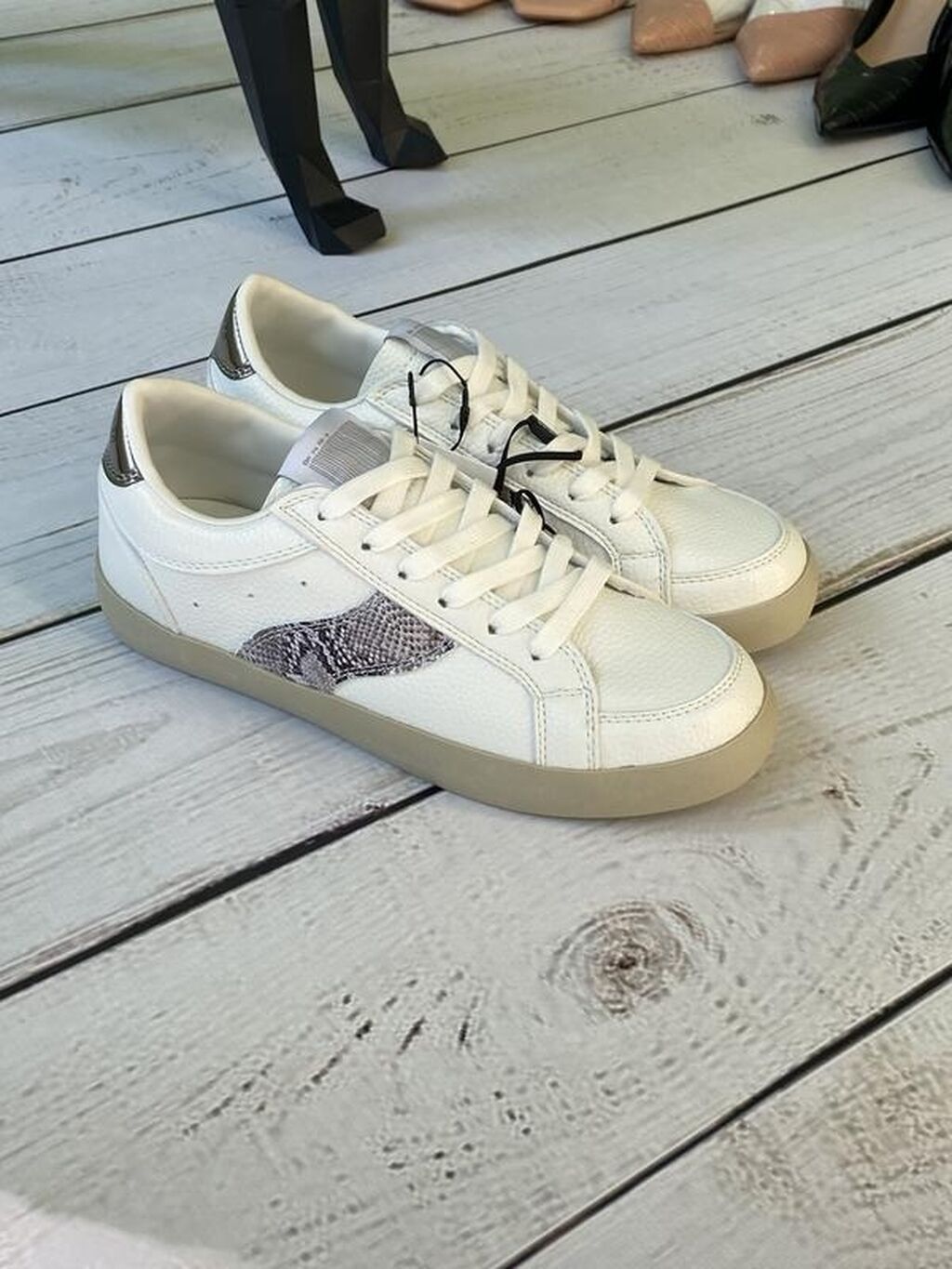 Кроссовки, 35, 35.5, Bershka, Б/у, цвет - Белый, Самовывоз, Бесплатная доставка, Платная доставка: фото 2