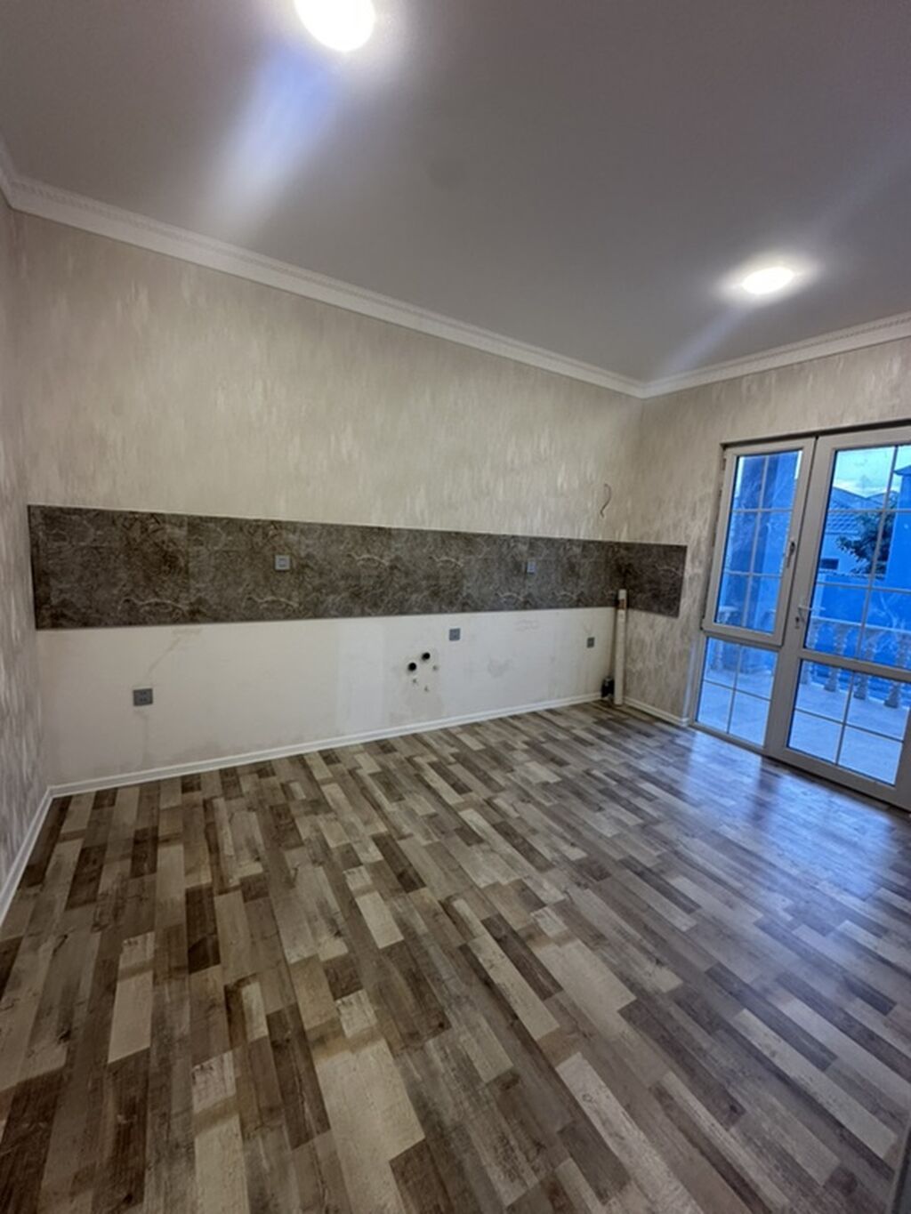 Ramana qəs. 3 otaqlı, 110 kv. m, Kredit yoxdur, Yeni təmirli