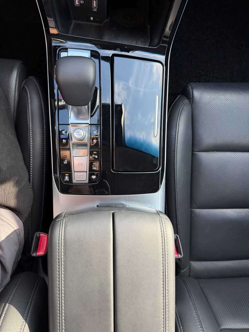 Kia K7: 2019 г., 2.4 л, Автомат, Гибрид, Седан: фото 3