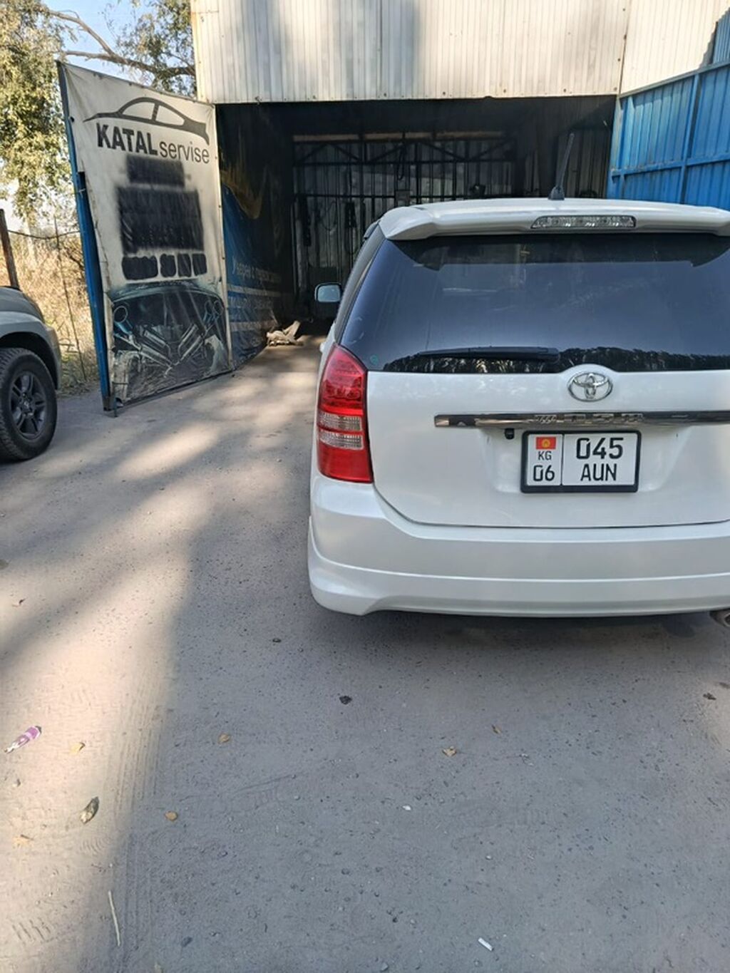 Toyota WISH: 2003 г., 1.8 л, Бензин, Минивэн: фото 4