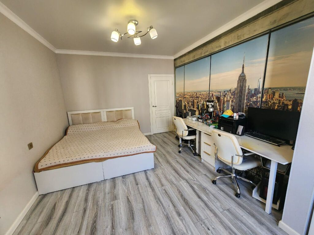 4 комнаты, 105 м², Сары-Челек ж/м 106 серия, 4 этаж, Дизайнерский ремонт: фото 1