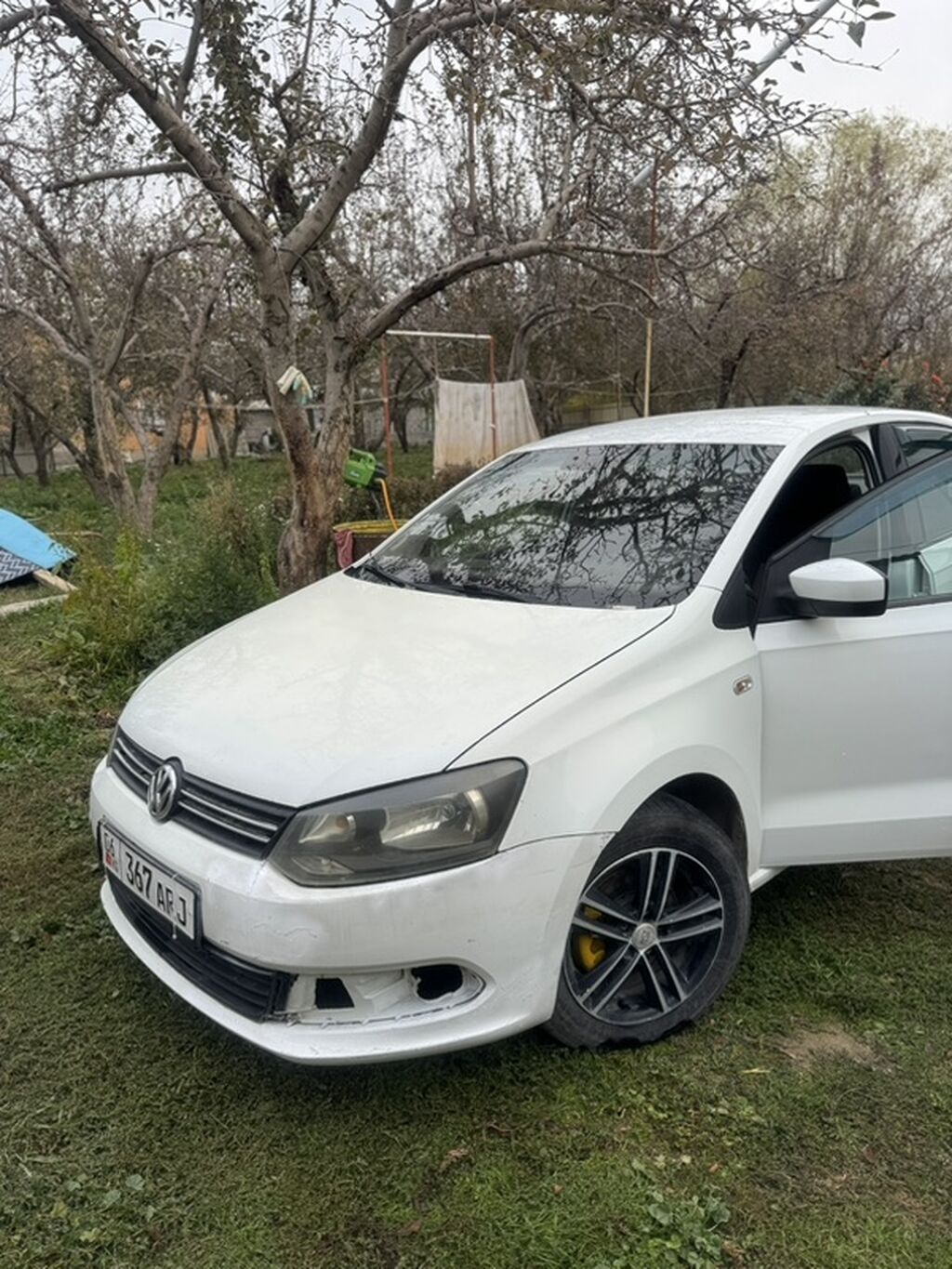 Volkswagen Polo: 2013 г., 1.6 л, Механика, Бензин, Седан: фото 7