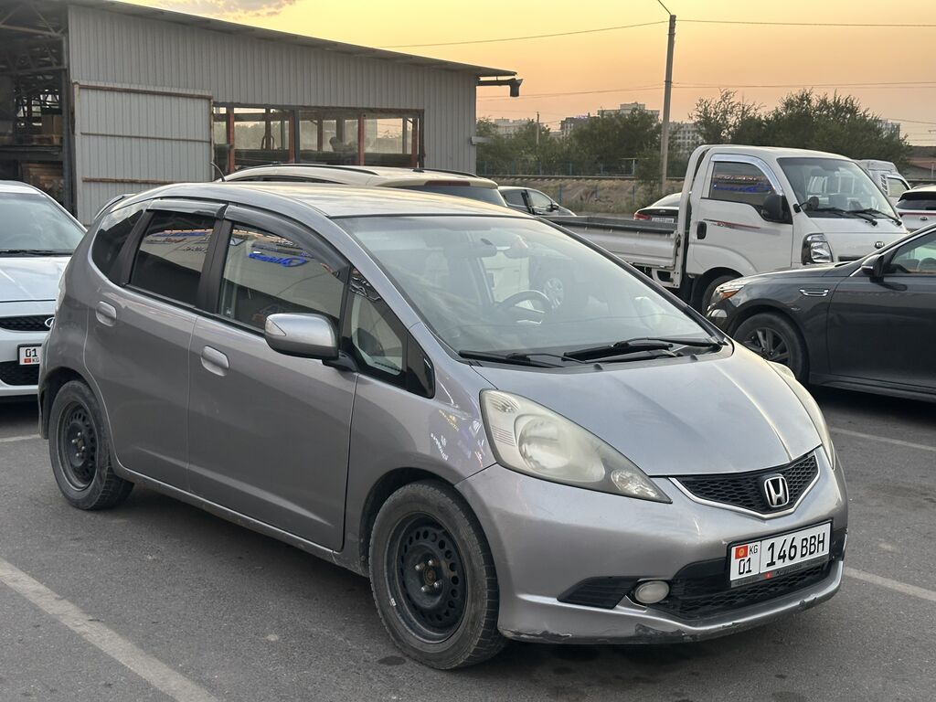 Honda Jazz: 2009 г., 1.5 л, Вариатор, Бензин, Хэтчбэк: фото 1