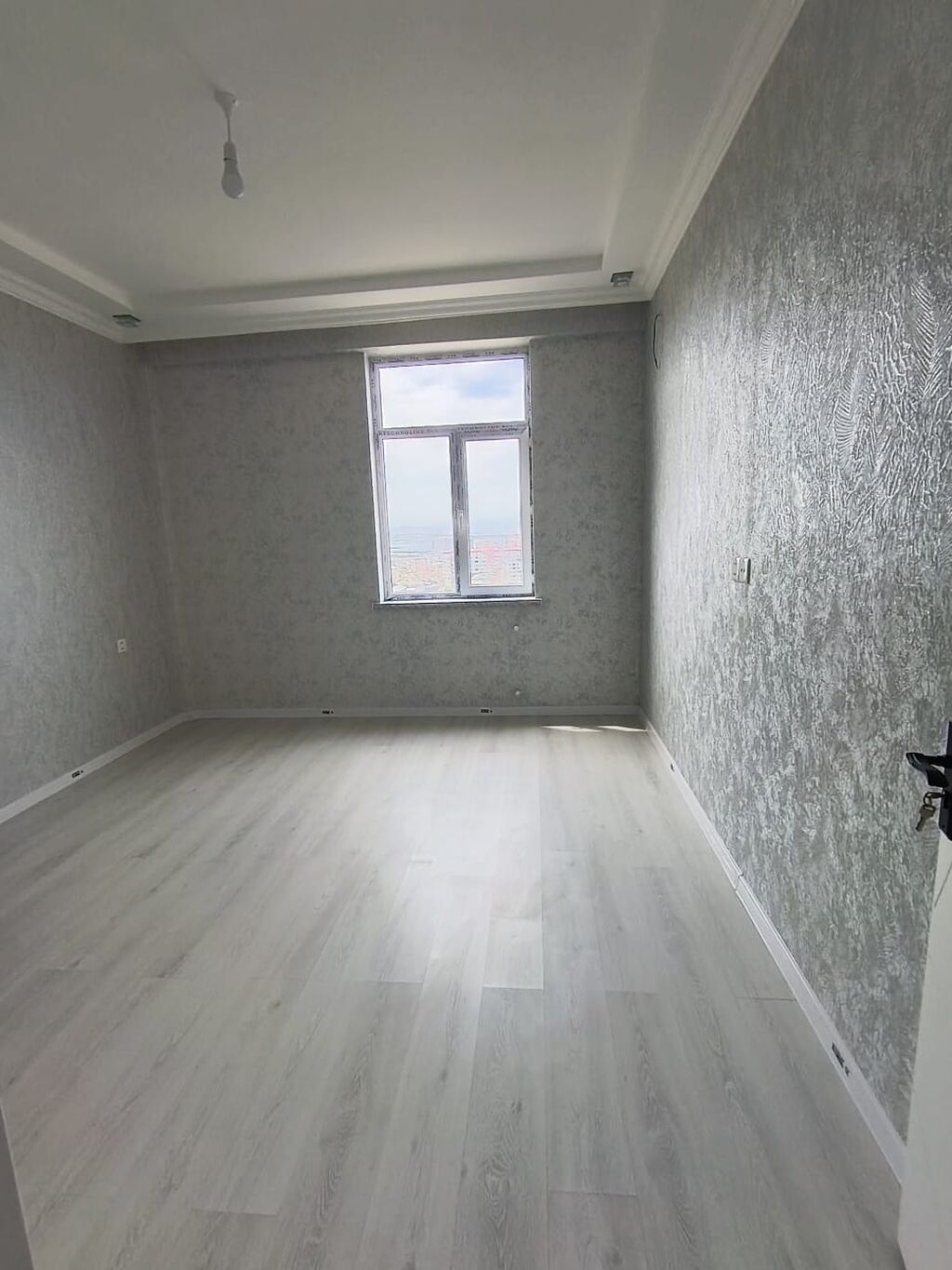 3 otaqlı, Yeni tikili, 85 kv. m