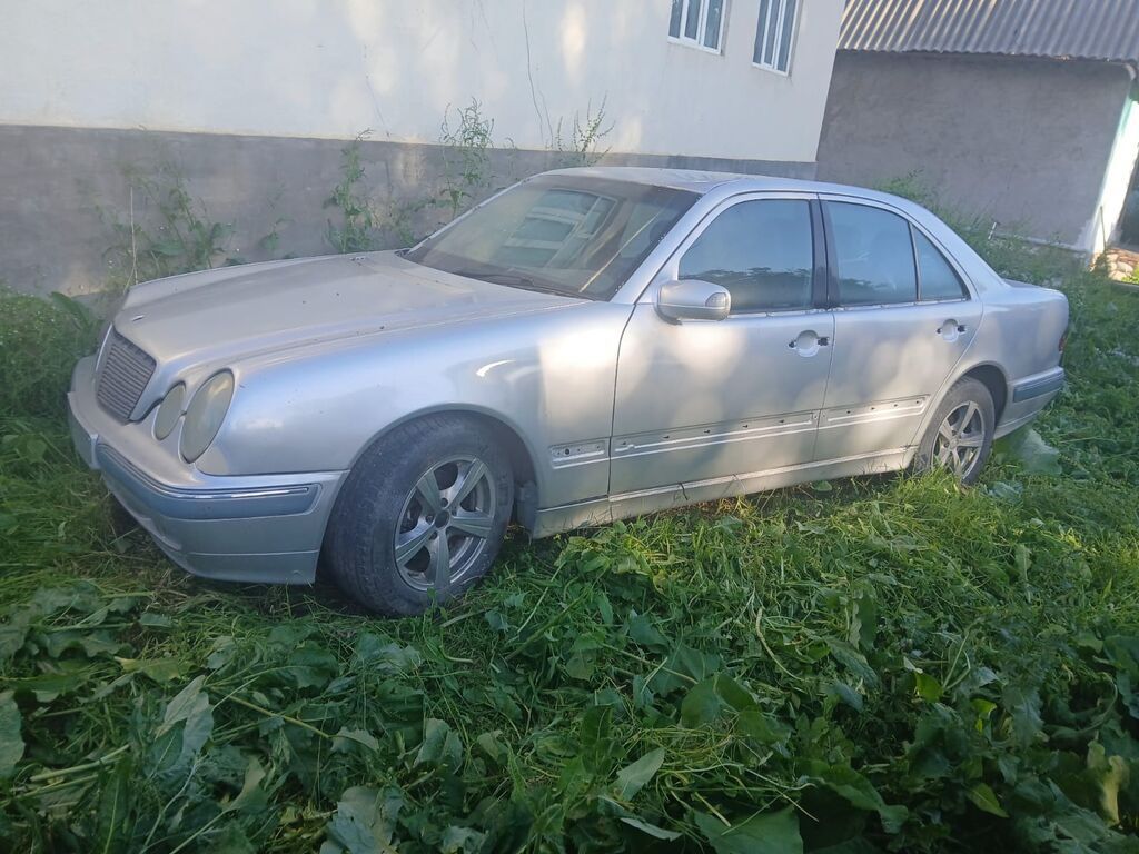 Mercedes-Benz E-Class: 2000 г., 2.2 л, Механика, Дизель, Седан: фото 2
