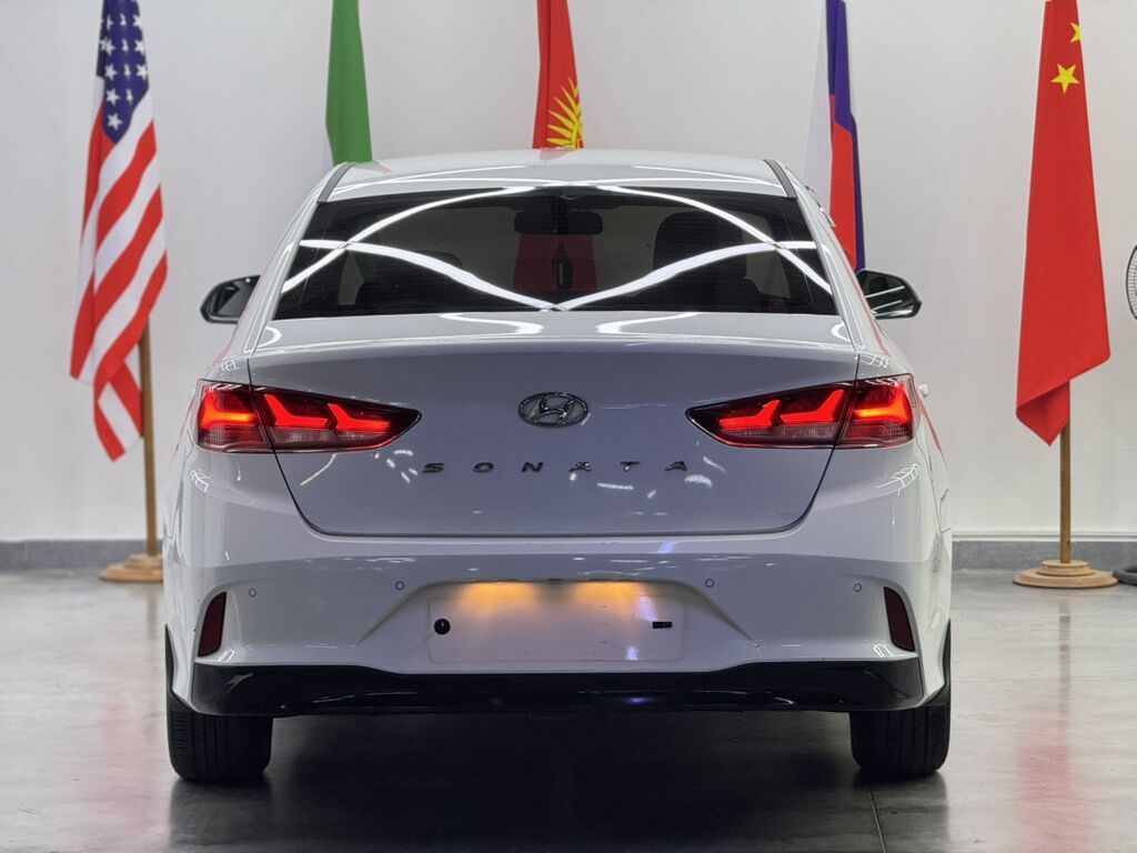 Hyundai Sonata: 2023 г., 2 л, Автомат, Газ, Седан: фото 4
