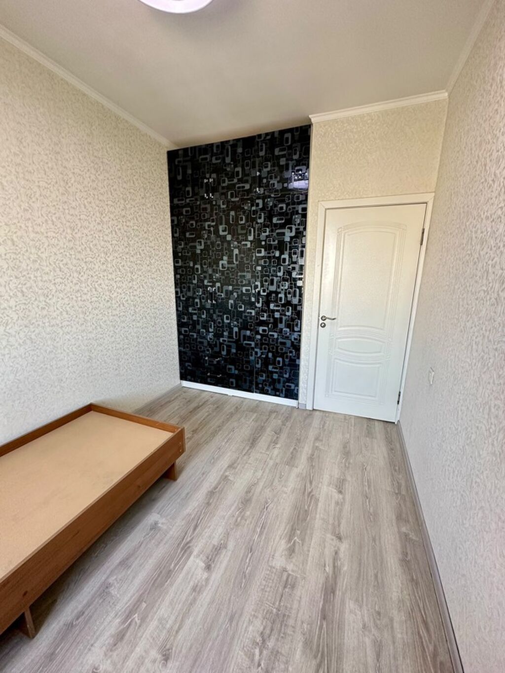 3 комнаты, 64 м², 6 мкр 106 серия, 8 этаж, Косметический ремонт: фото 8