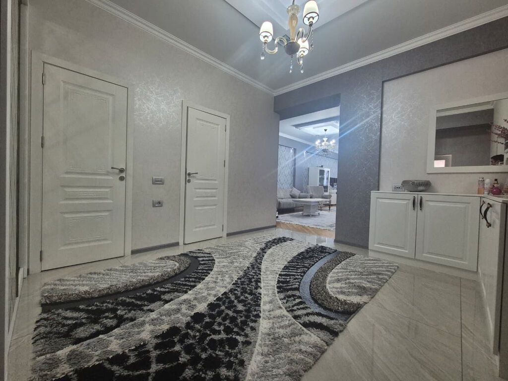 Nizami rayonu, Neftçilər metrosu, İcra Hakimiyyəti yaxınlığında, 220