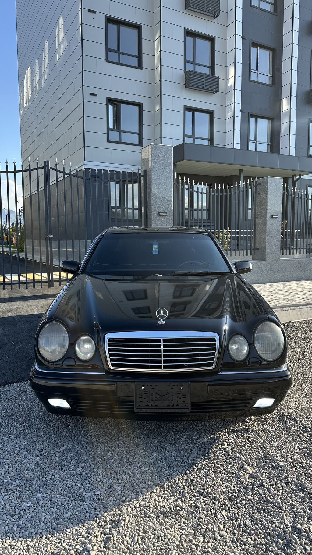 Mercedes-Benz E-класс AMG: 1998 г., 4.3 л, Автомат, Бензин: фото 2