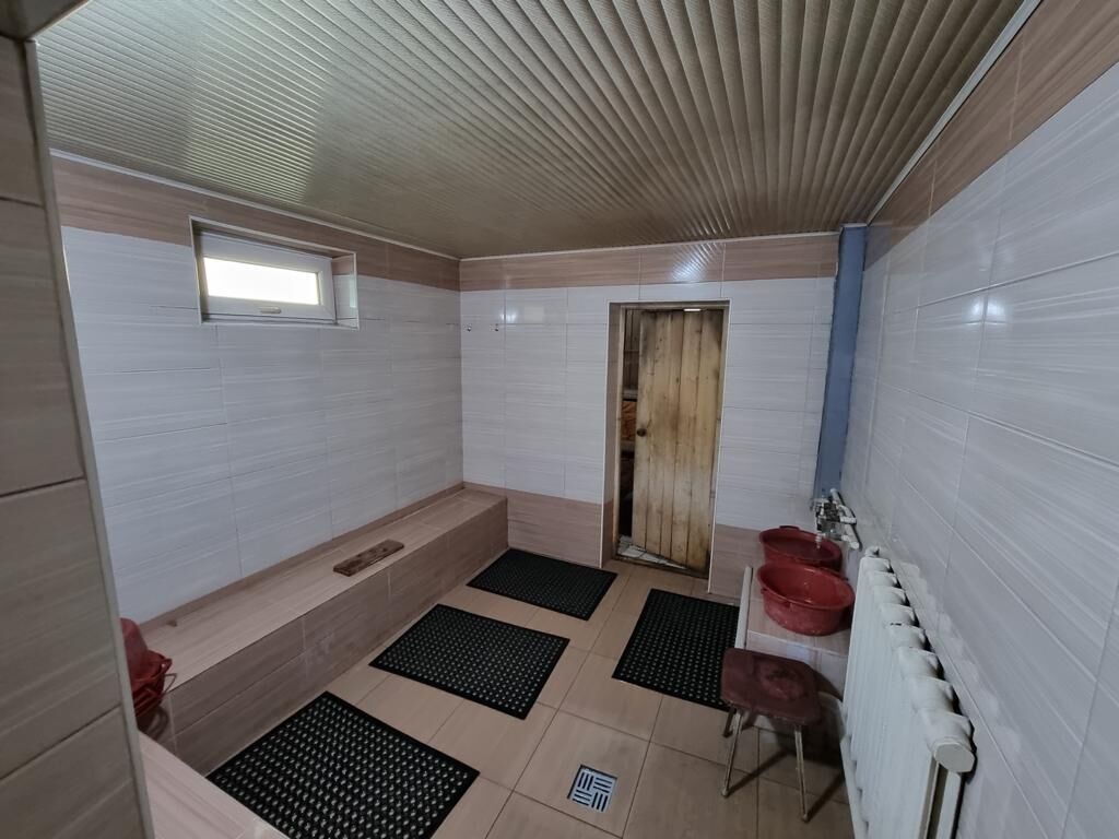 1 комната, Шлагбаум, Душевая кабина, Парковка, Бронь, фото 2