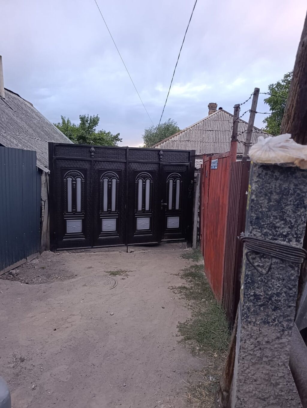 Продаются 2дома на участке. Возле Аламедин рынка (ул.Рязанская): фото 1