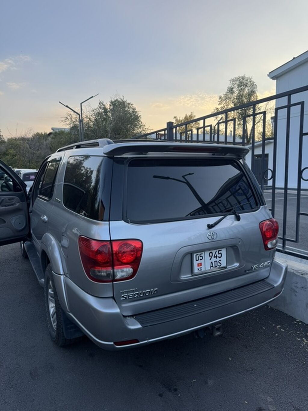 Toyota Sequoia: 2006 г., 4.7 л, Автомат, Бензин, Внедорожник: фото 8