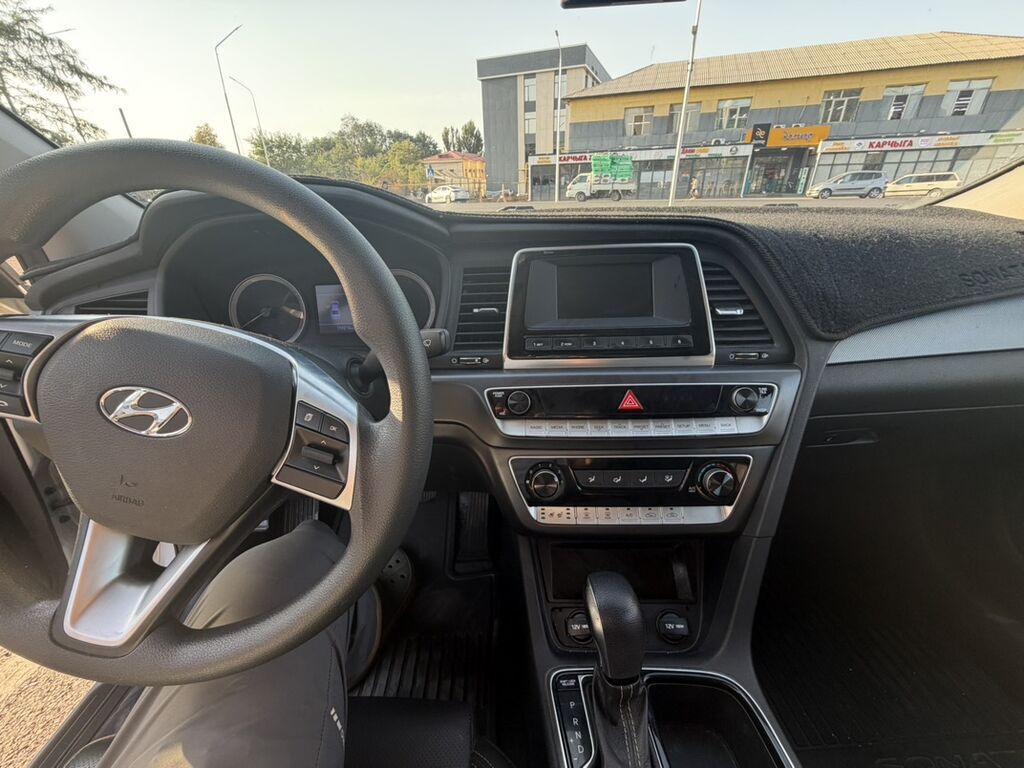 Hyundai Sonata: 2021 г., 2 л, Автомат, Бензин, Седан: фото 8