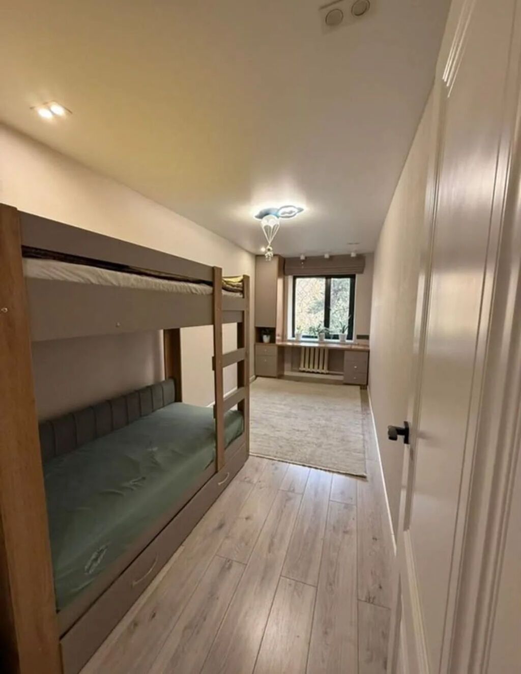 3 комнаты, 58 м², Бишкек Парк ТРЦ Индивидуалка, 2 этаж, Евроремонт: фото 3