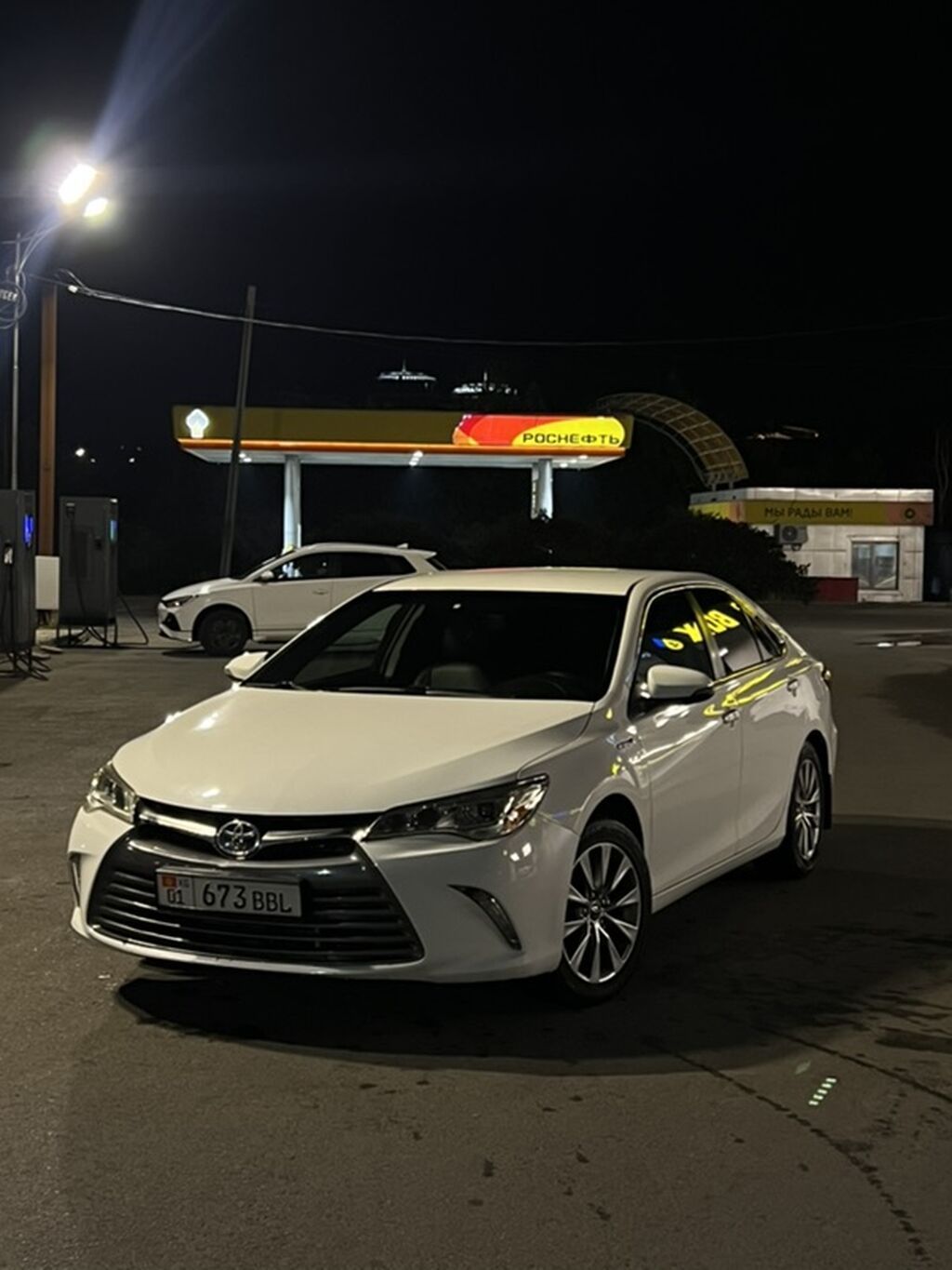 Toyota Camry: 2017 г., 2.5 л, Вариатор, Гибрид, Седан: фото 1