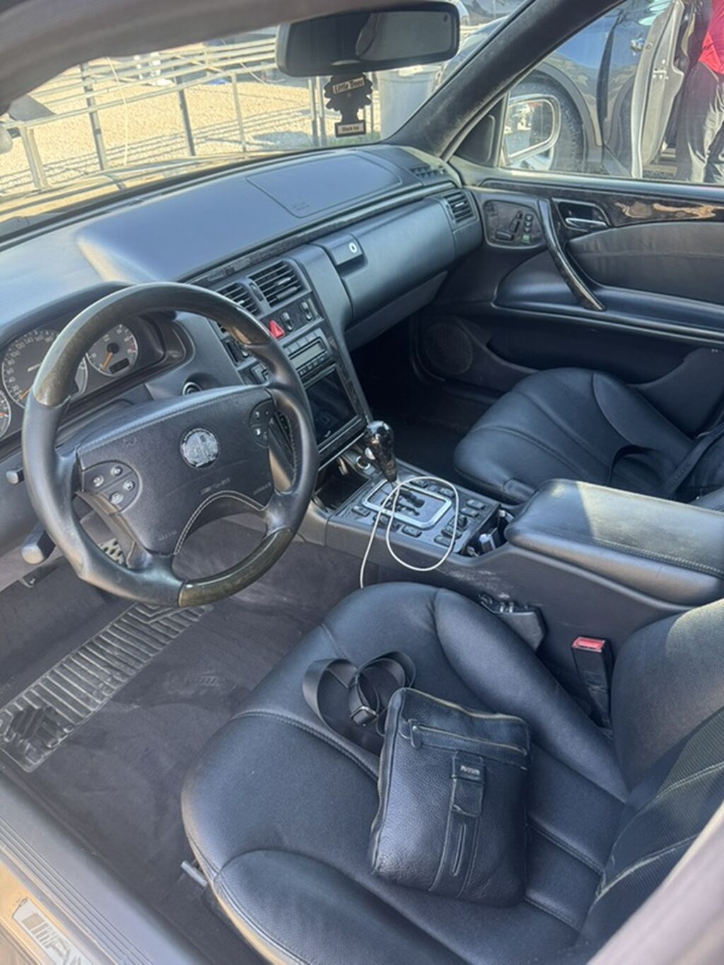 Mercedes-Benz E-Class: 2000 г., 5.5 л, Автомат, Бензин, Седан: фото 5