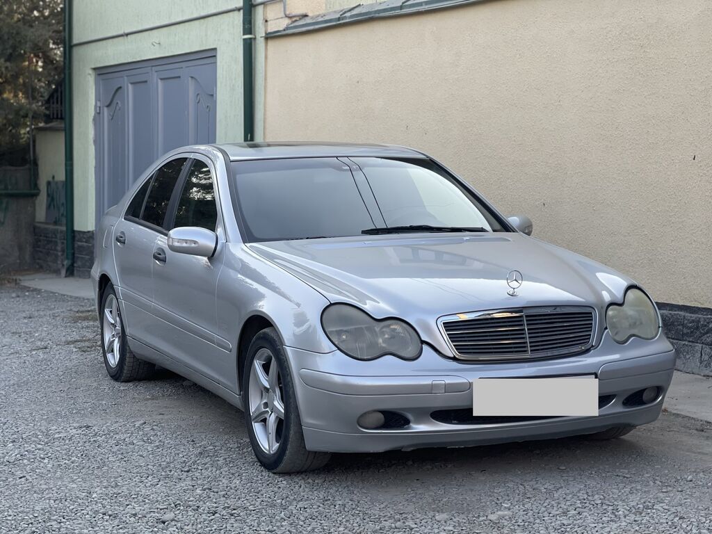Mercedes-Benz C-Class: 2003 г., 1.8 л, Автомат, Газ, Седан: фото 2