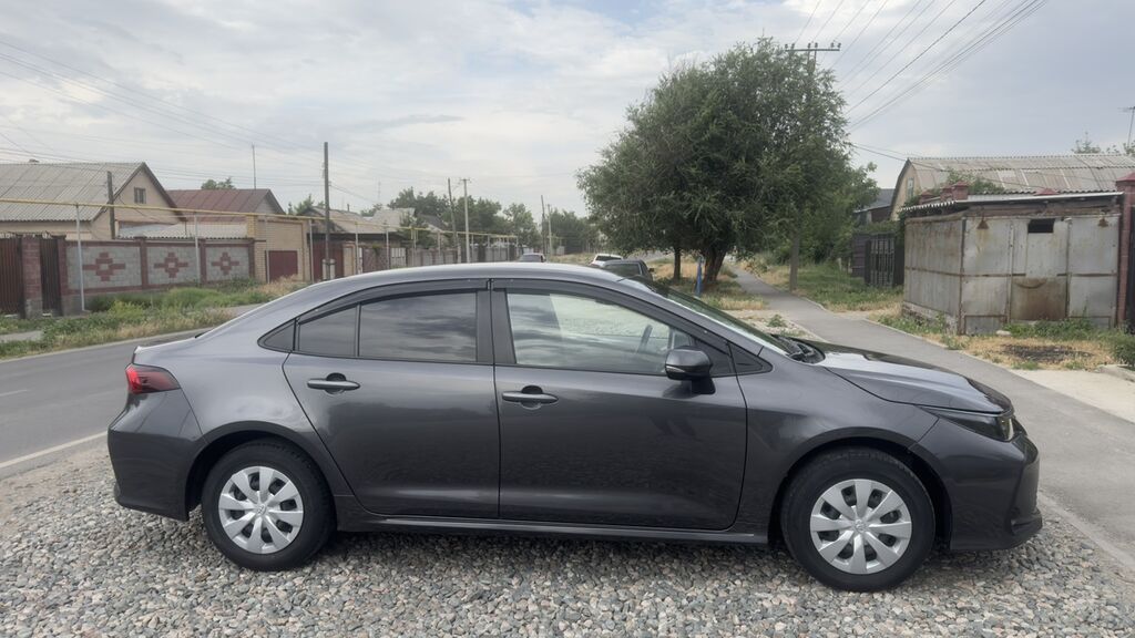 Toyota Corolla: 2024 г., 1.6 л, Автомат, Бензин, Седан: фото 3