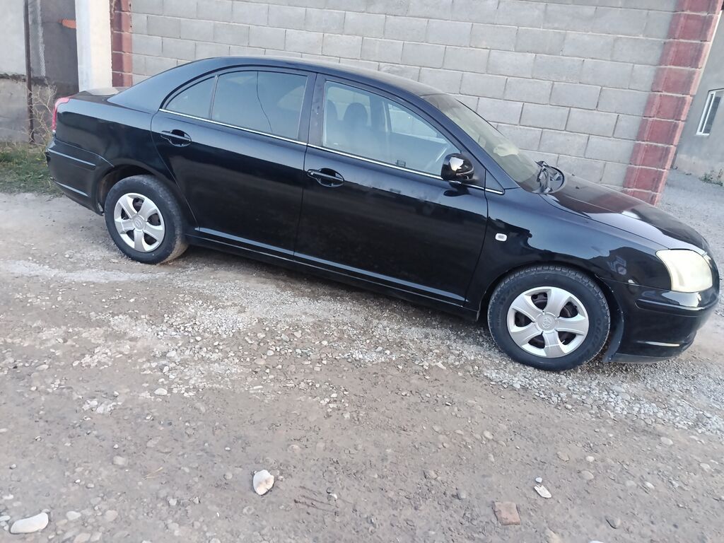 Toyota Avensis: 2003 г., Седан: фото 3