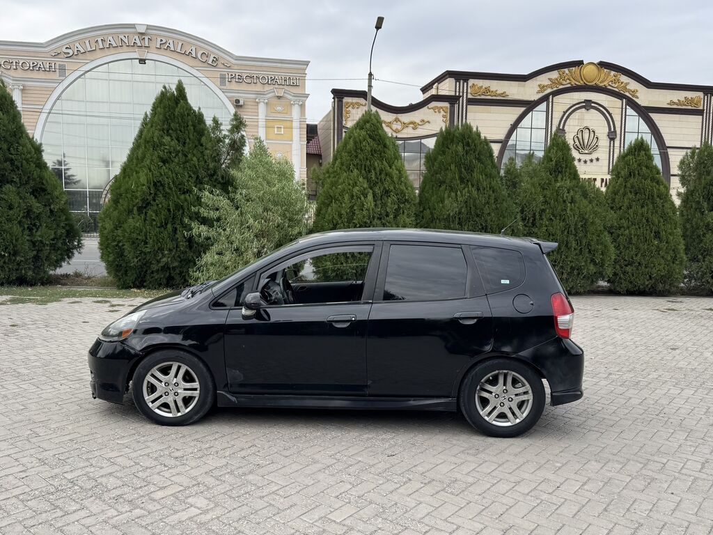 Honda Jazz: 2008 г., 1.5 л, Автомат, Бензин, Хэтчбэк: фото 4