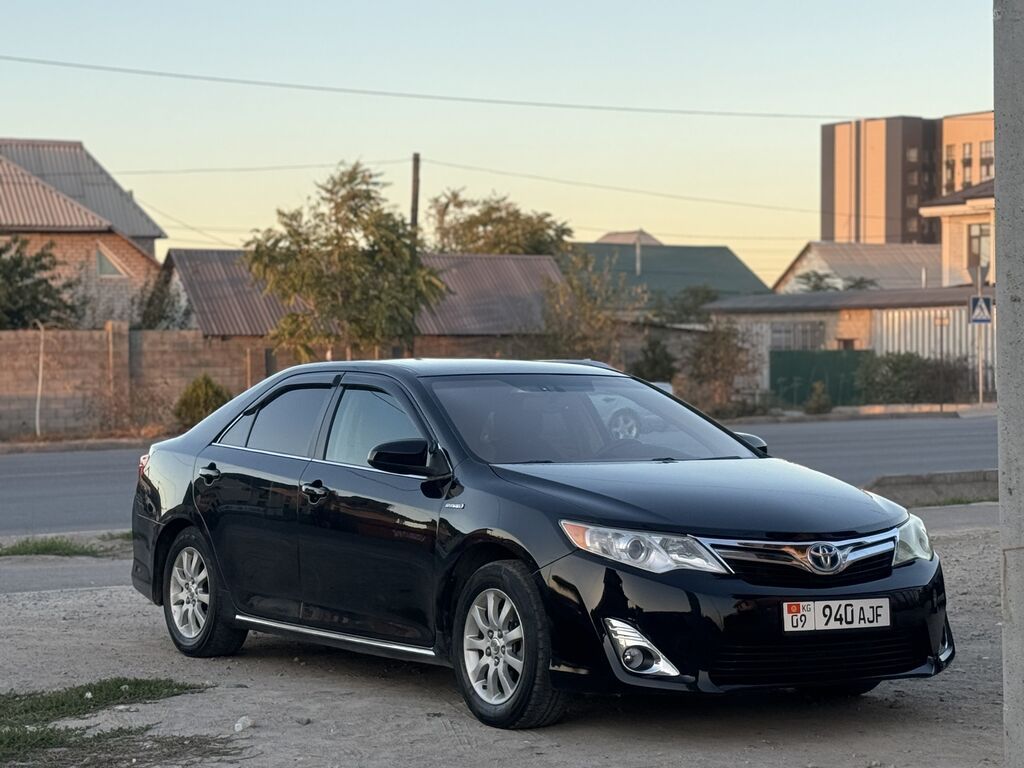 Toyota Camry: 2013 г., 2.5 л, Вариатор, Гибрид, Седан: фото 2