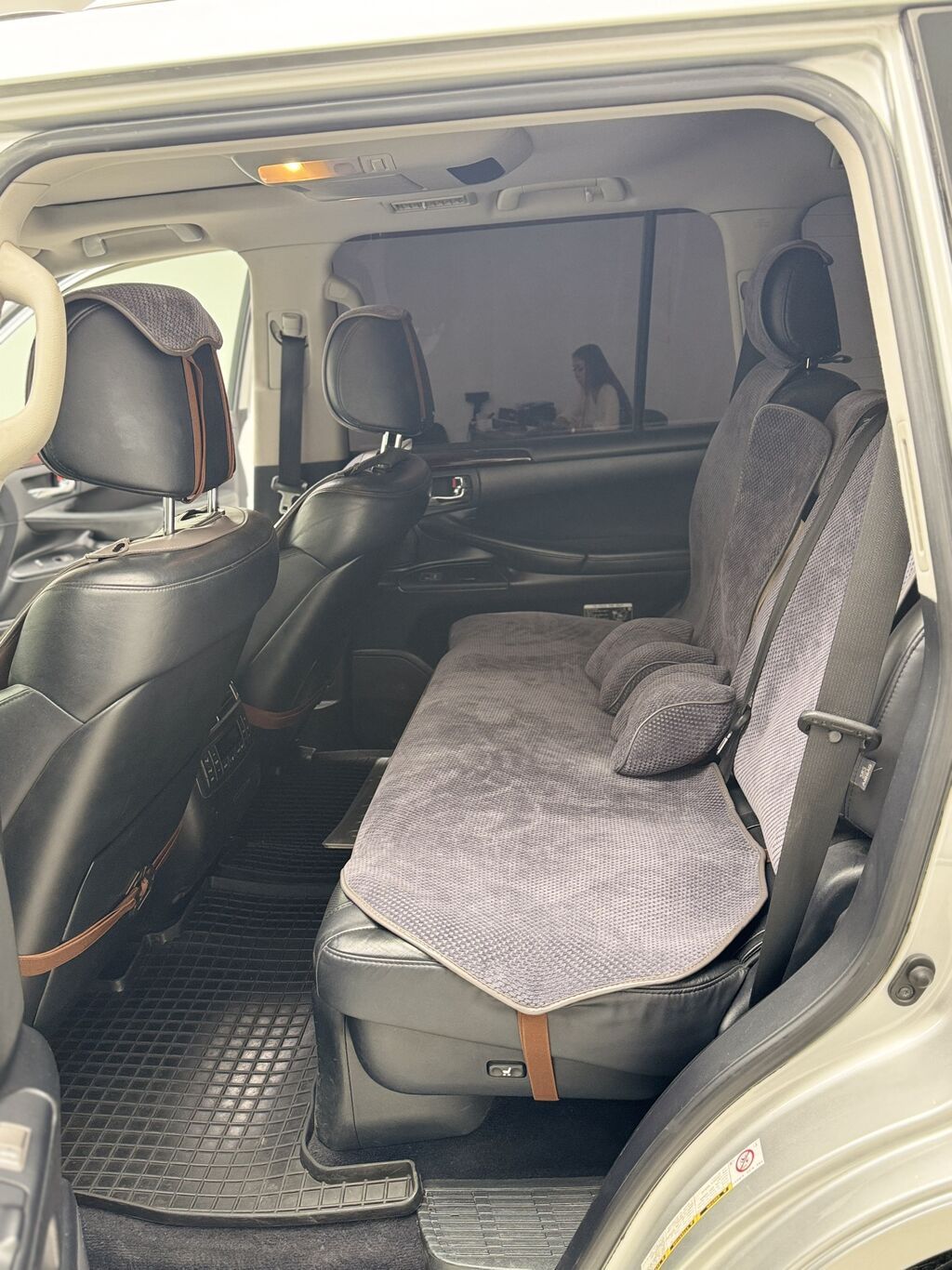 Lexus LX: 2010 г., 5.7 л, Автомат, Бензин, Кроссовер: фото 8