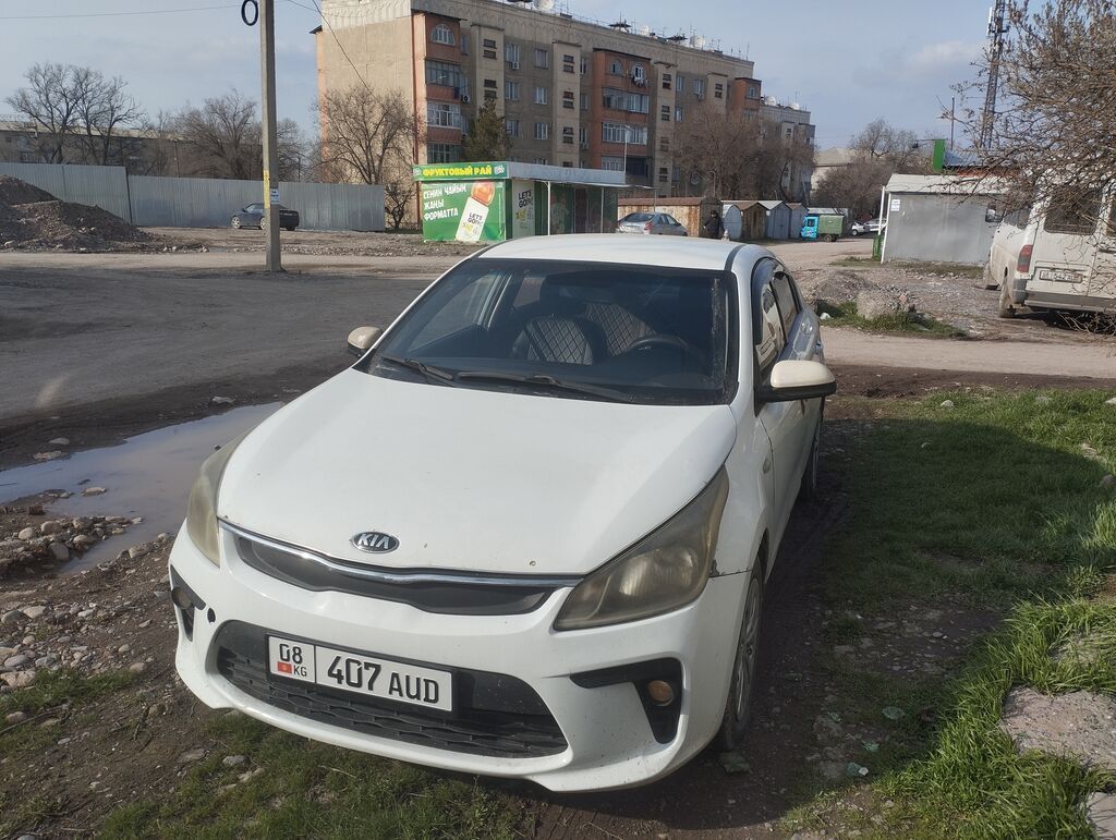 Kia Rio: 2017 г., 1.4 л, Автомат, Бензин, Седан: фото 3