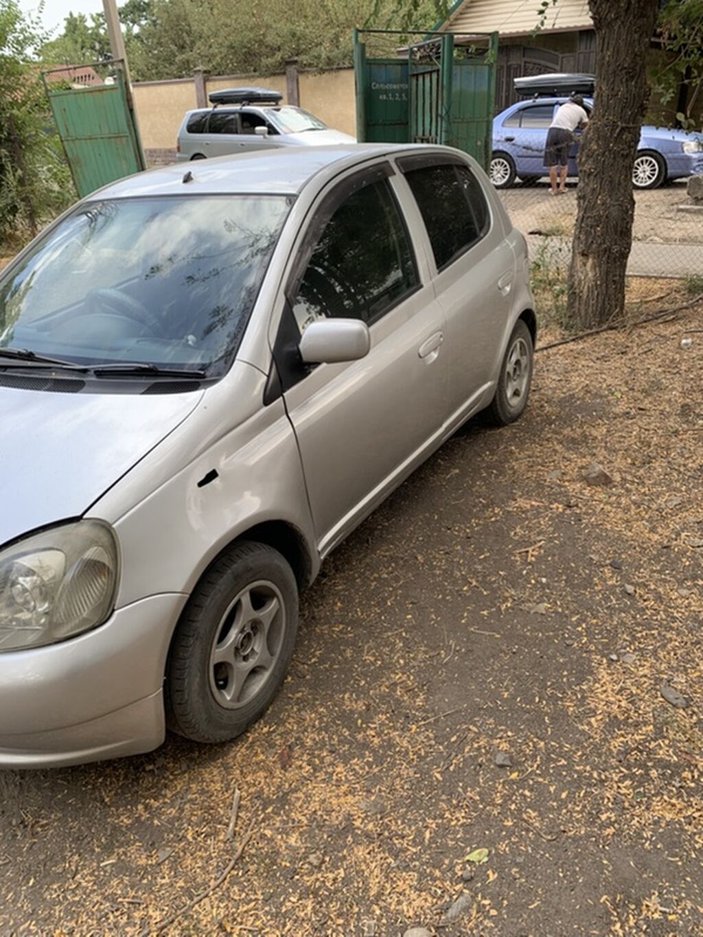 Toyota Vitz: 2000 г., 1 л, Автомат, Бензин, Хэтчбэк: фото 3