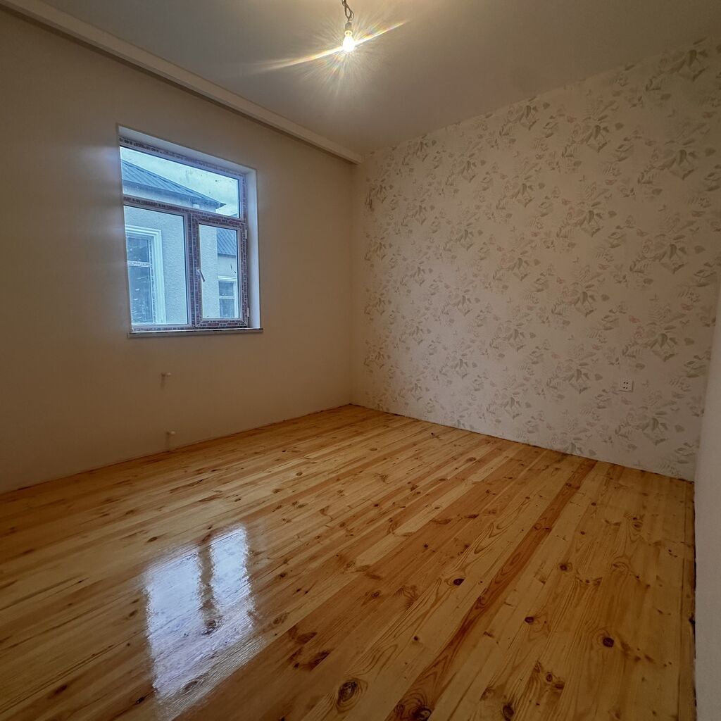3 otaqlı, 85 kv. m, Kredit var, Yeni təmirli