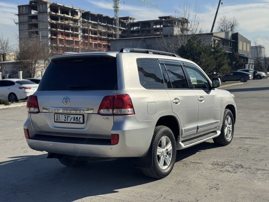Toyota Land Cruiser: 2008 г., 4.7 л, Автомат, Газ, Внедорожник — фото 6