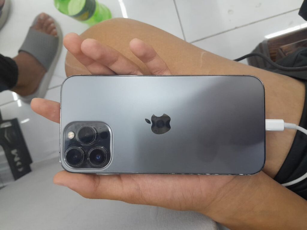 IPhone 13 Pro, 256 ГБ, цвет Graphite Дисплей и аккумулятор заменен: фото 3