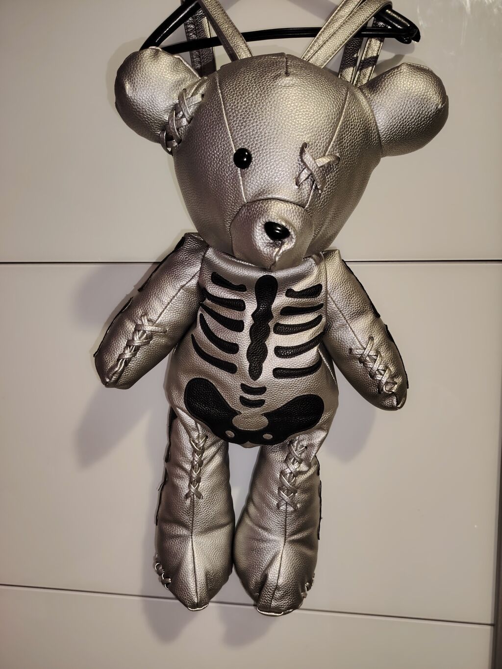 Rančevi, torbe i koferi: Unikatni ranac u obliku plišanog medveda – metalik srebrna boja sa