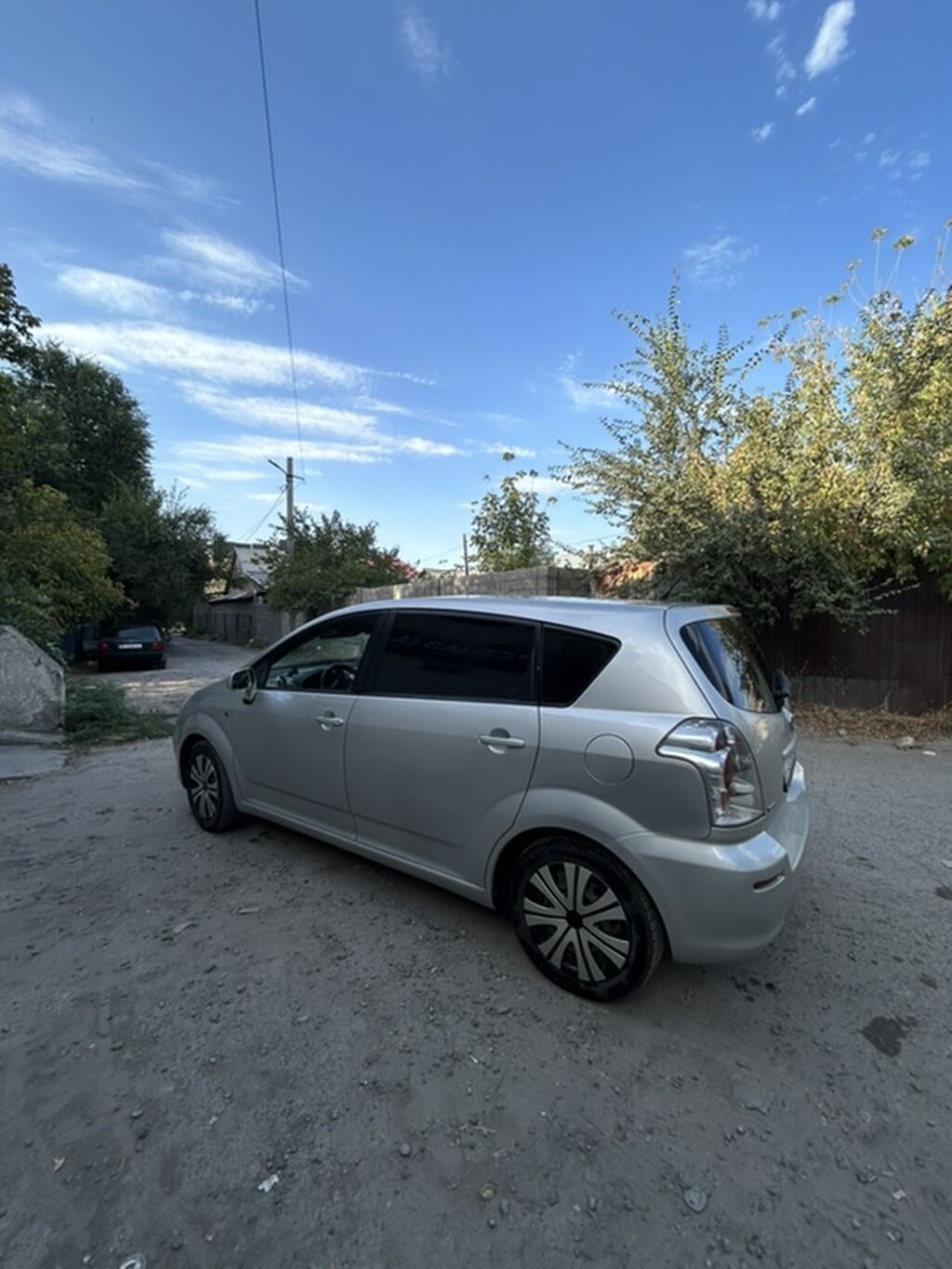 Toyota Corolla Verso: 2004 г., 1.8 л, Робот, Бензин, Хэтчбэк: фото 4