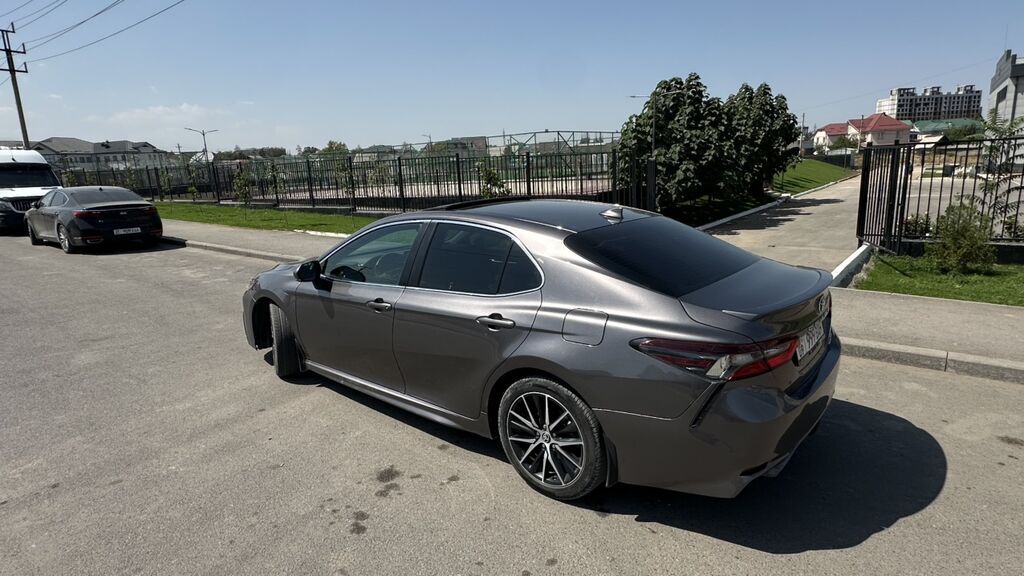 Toyota Camry: 2023 г., 2.5 л, Автомат, Бензин, Седан: фото 7