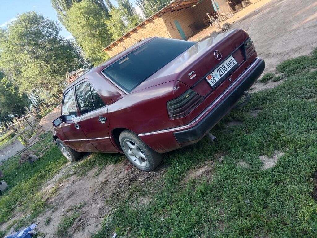 Mercedes-Benz W124: 1990 г., 2 л, Механика, Дизель, Седан: фото 8