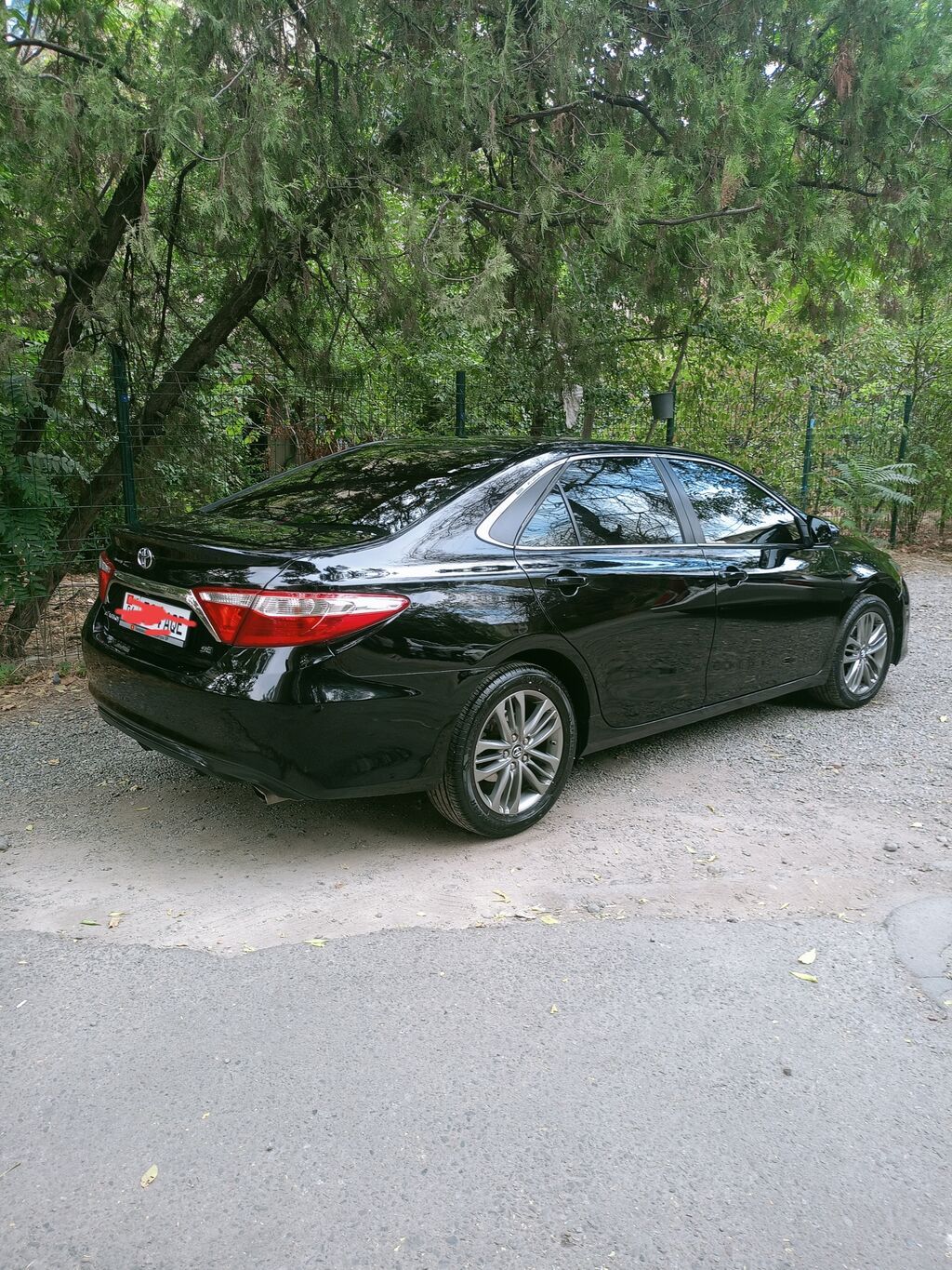 Toyota Camry: 2017 г., 2.5 л, Автомат, Бензин, Седан: фото 2