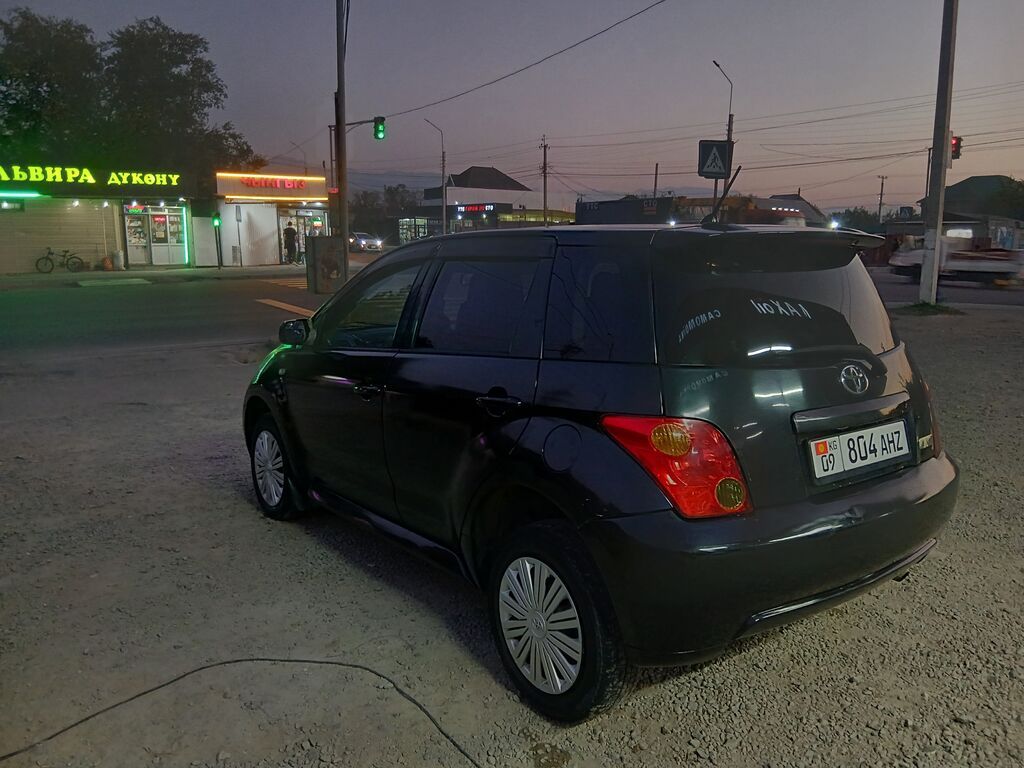 Toyota Ist: 2003 г., 1.3 л, Автомат, Бензин, Хэтчбэк: фото 4