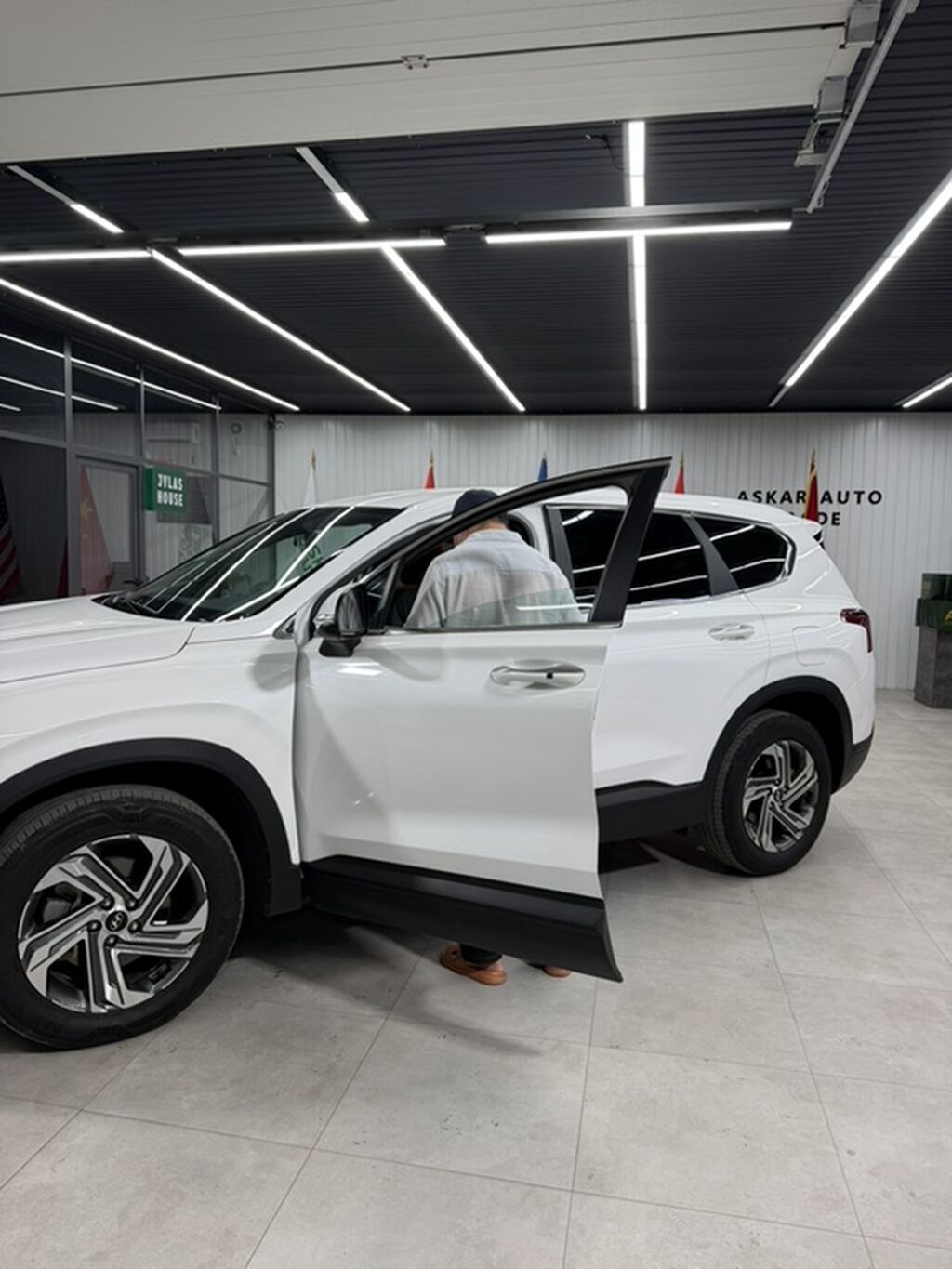 Hyundai Santa Fe: 2022 г., 2.2 л, Робот, Дизель, Кроссовер: фото 5