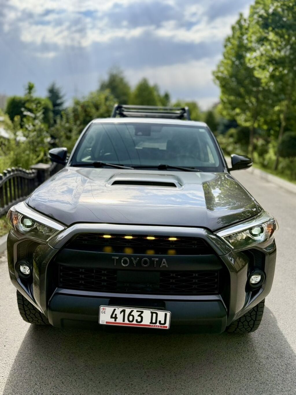 Toyota 4Runner: 2020 г., 4 л, Автомат, Бензин, Внедорожник: фото 4