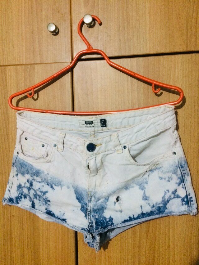 Κοστούμια: Denim Bershka shorts
Size 36 σε lalafo.gr Denim Bershka shorts
Size 36 σε Ζάκυνθος