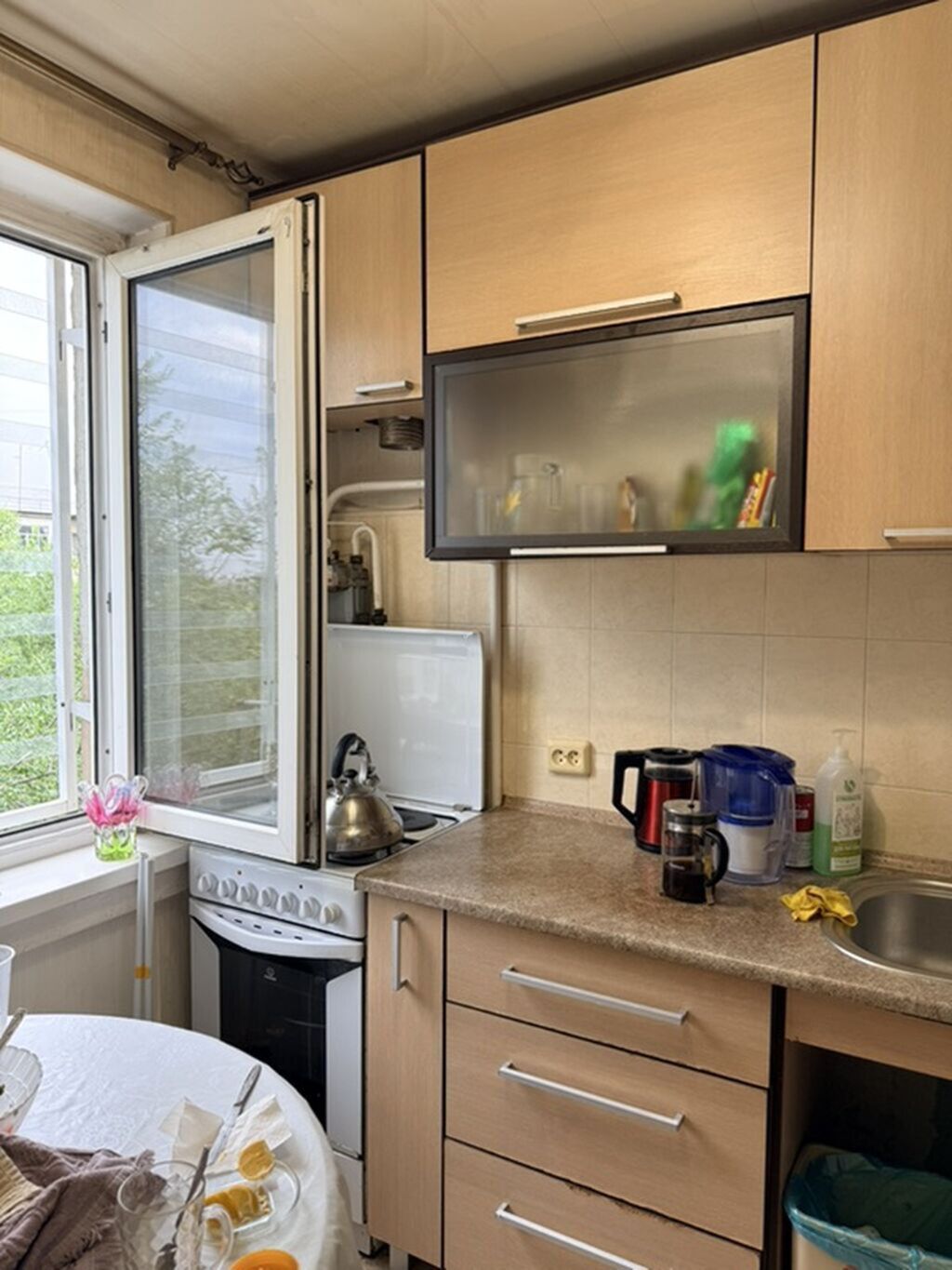 3 комнаты, 58 м², 10 мкр 104 серия, 4 этаж, Старый ремонт: фото 4