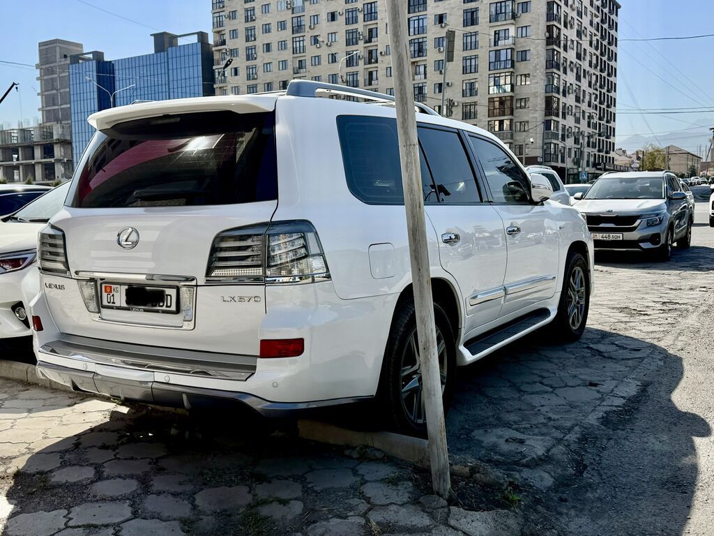 Lexus LX 570 2008 г., идеальное состояние: фото 2