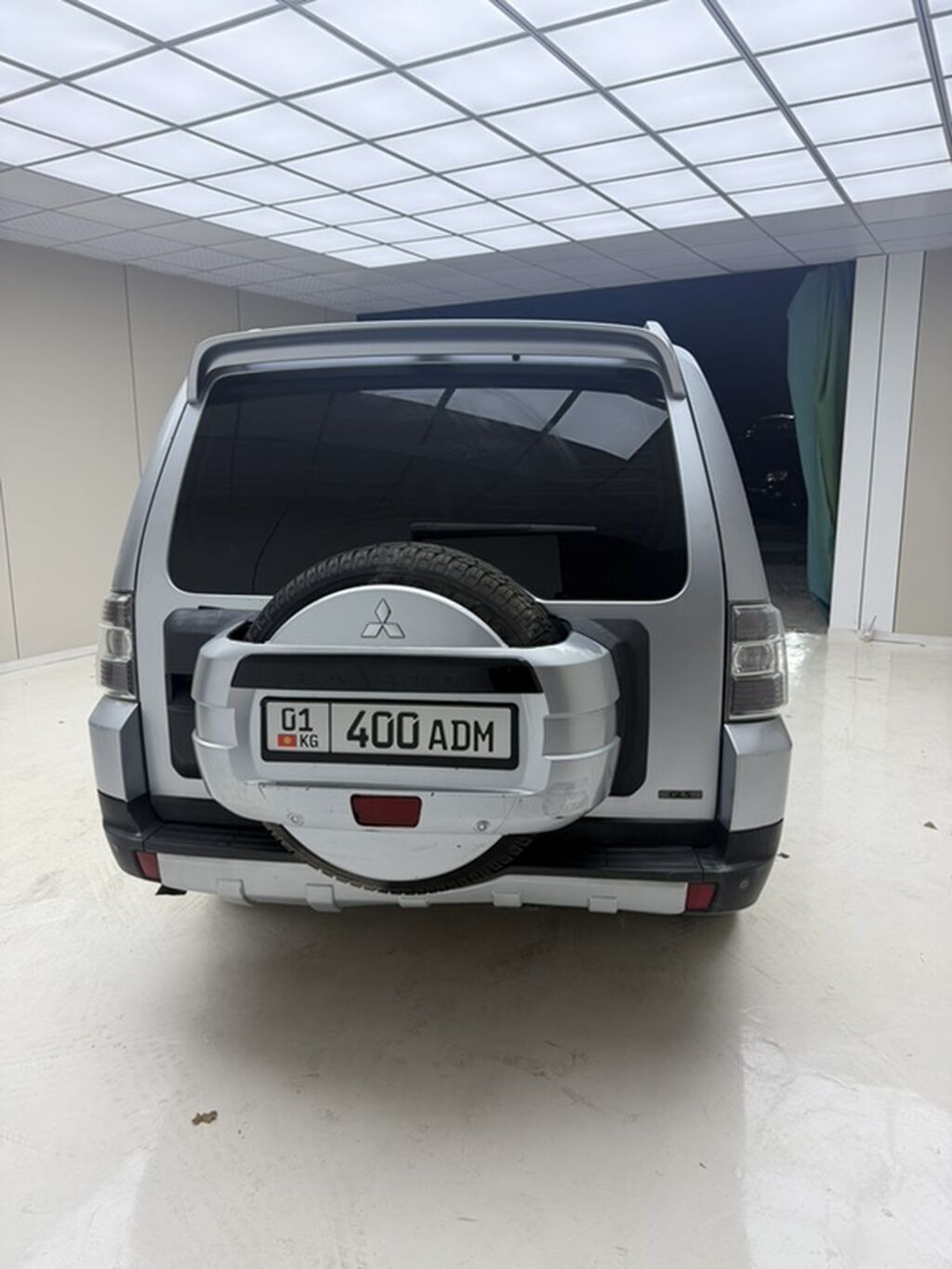 Mitsubishi Pajero: 2009 г., 3 л, Автомат, Бензин, Внедорожник: фото 5