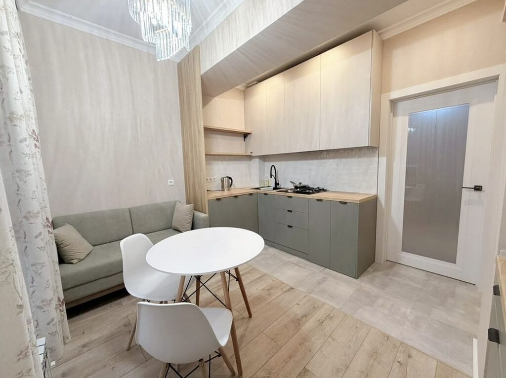 Продается 1-комнатная квартира, 38 м², ЗАГС/Цирк: фото 3