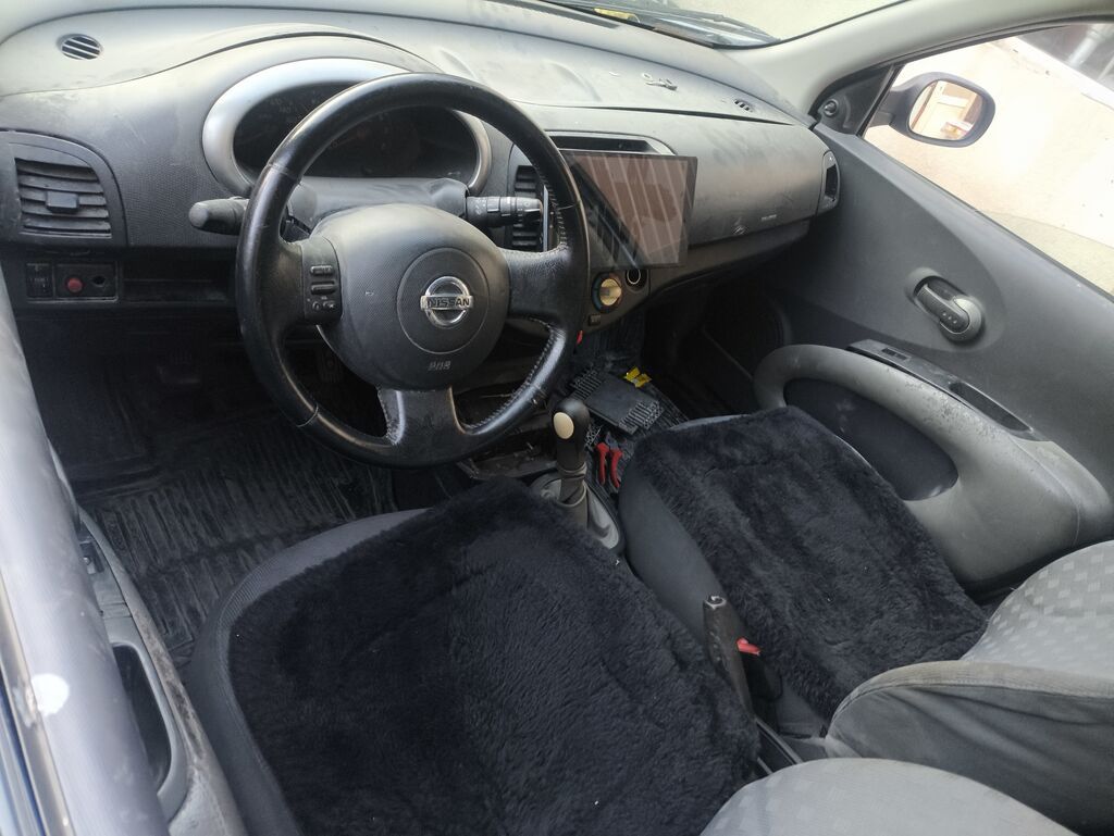 Nissan March: 2009 г., 1.3 л, Механика, Бензин, Хэтчбэк: фото 6