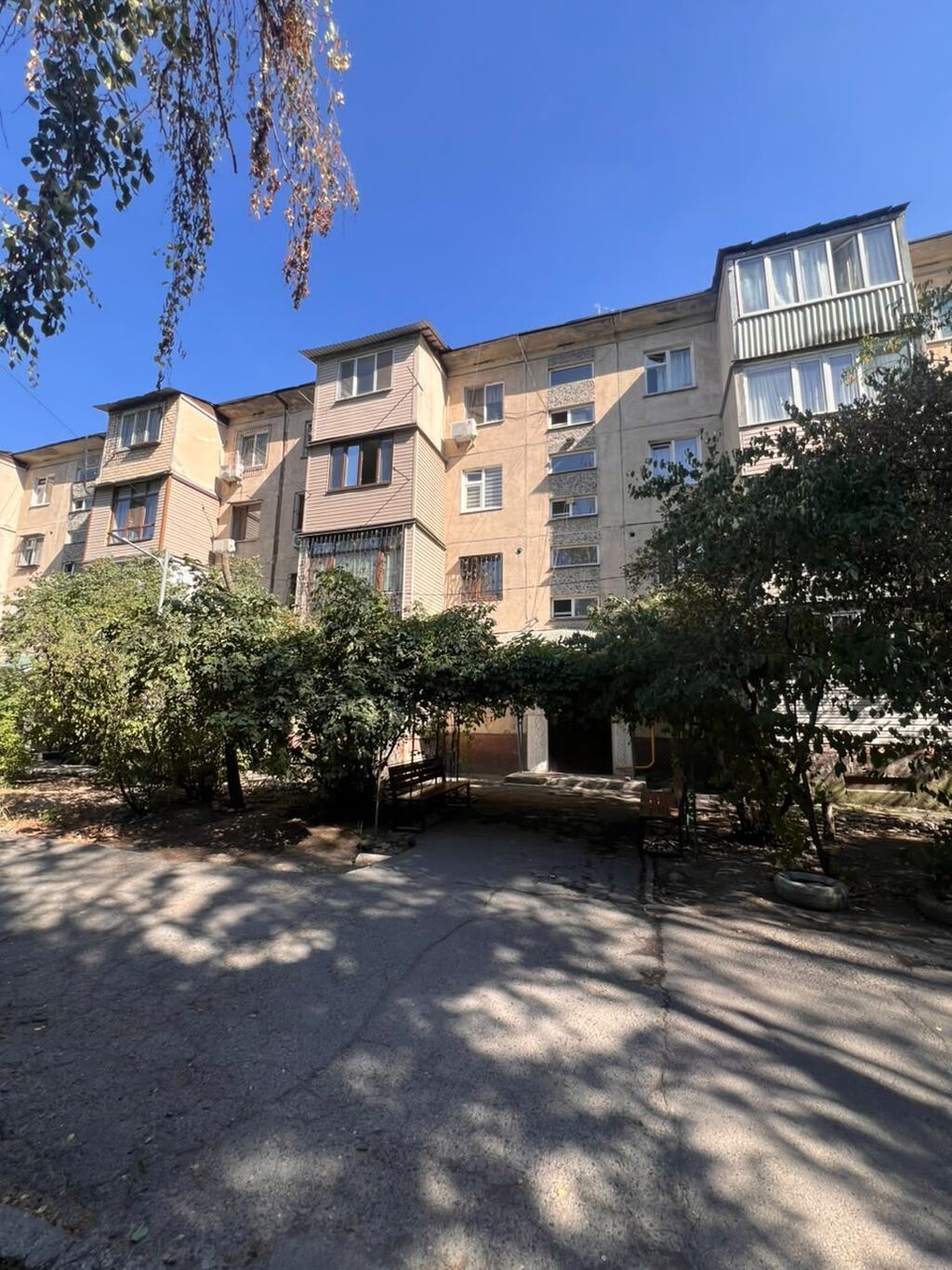3 комнаты, 58 м², 6 мкр 104 серия, 4 этаж, Требуется ремонт: фото 3