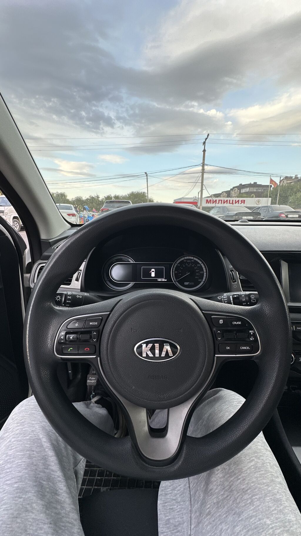 Kia Niro: 2019 г., 1.6 л, Автомат, Гибрид, Кроссовер: фото 3